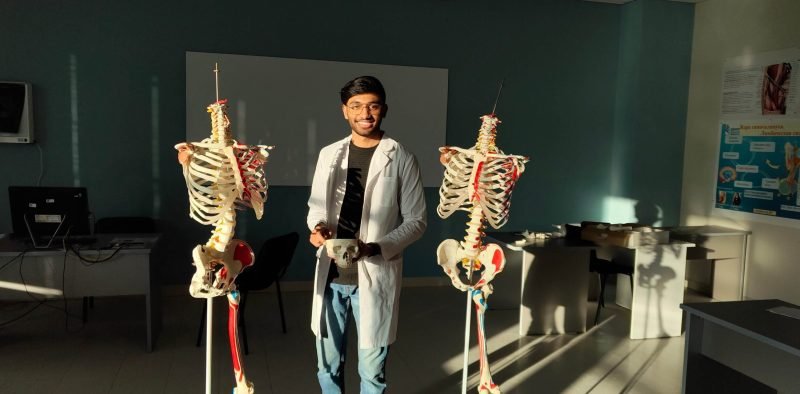 skeleton body study by student